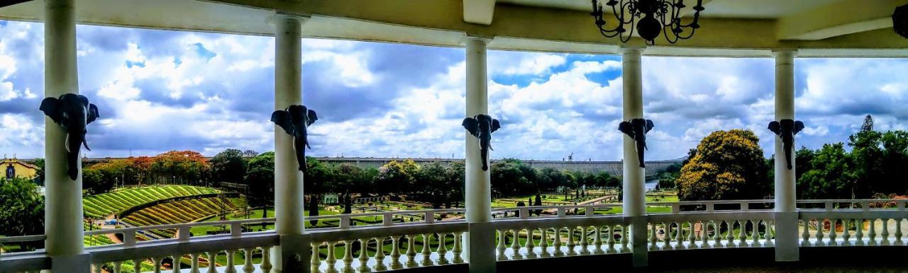 Royal Orchid Brindavan Garden Mysore Belagula Buitenkant foto